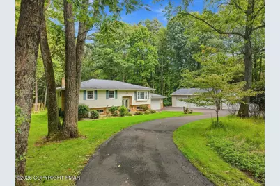  2239 Long Acre Drive, Effort, PA 18330 - Photo 1