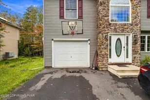 425 Scotch Pine Dr, Pocono Summit, PA 18346 - Photo 45