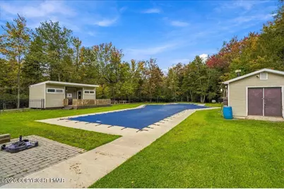  425 Scotch Pine Drive, Pocono Summit, PA 18346 - Photo 51