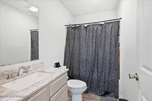 425 Scotch Pine Dr, Pocono Summit, PA 18346 - Photo 41
