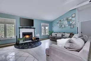 5692 Pembrook Dr, Tobyhanna, PA 18466 - Photo 3