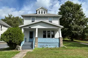 104 Smith St, East Stroudsburg, PA 18301 - Photo 1