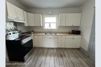  104 Smith Street, East Stroudsburg, PA 18301 - Photo 9