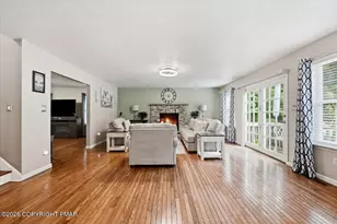 49 Seneca Rd, Mount Pocono, PA 18344 - Photo 9
