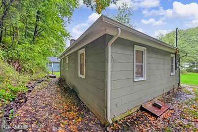  108 Hartman Lane, Effort, PA 18330 - Photo 35