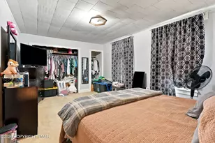 1521 Washington Ave, Northampton Township, PA 18067 - Photo 5