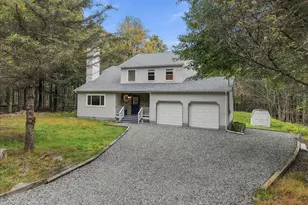 1018 Valley Rd, Newfoundland, PA 18445 - Photo 13