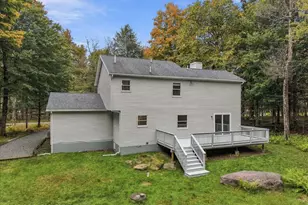 1018 Valley Rd, Newfoundland, PA 18445 - Photo 17