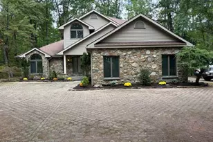 229 Kromer Rd, Wind Gap, PA 18091 - Photo 1