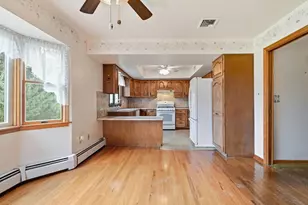 233 Treeline Dr, Pen Argyl, PA 18072 - Photo 9