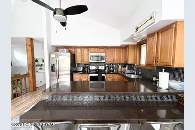  322 Brentwood Drive, Bushkill, PA 18324 - Photo 11