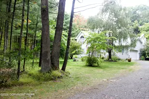296 Harvest Hill Dr, Effort, PA 18330 - Photo 1