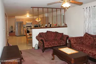 296 Harvest Hill Dr, Effort, PA 18330 - Photo 5