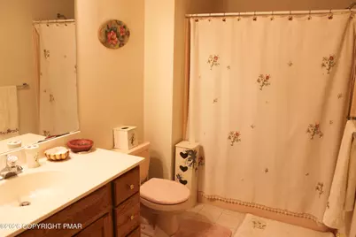  296 Harvest Hill Drive, Effort, PA 18330 - Photo 11
