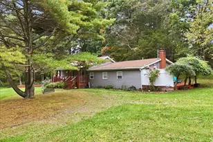 1023 Twin Lake Rd, Stroudsburg, PA 18360 - Photo 9