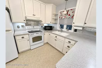  5135 Stahley Drive, Schnecksville, PA 18078 - Photo 7