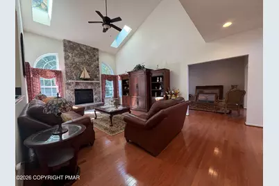  207 Center Valley Court, East Stroudsburg, PA 18302 - Photo 17