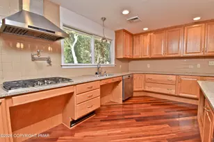 2121 White Oaks Terrace, Stroudsburg, PA 18360 - Photo 7