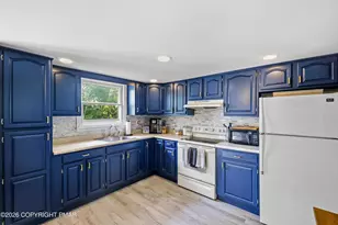 84 Lower Lakeview Dr, East Stroudsburg, PA 18302 - Photo 13