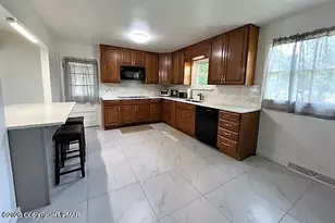 203 Center Rd, Stroudsburg, PA 18360 - Photo 7