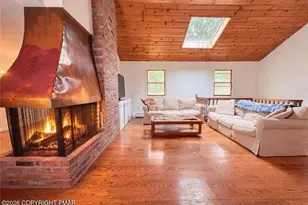 1639 Delabole Rd, Pen Argyl, PA 18072 - Photo 9