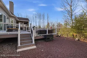 389 Joanne Ct, Bartonsville, PA 18321 - Photo 39