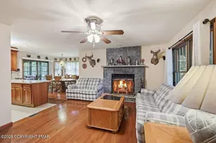 425 Underhill Dr, Tamiment, PA 18371 - Photo 5