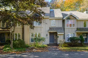 317 Chickagami Ln, Long Pond, PA 18334 - Photo 9
