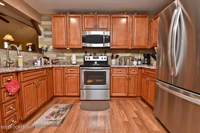  667 Sullivan Trail, Long Pond, PA 18334 - Photo 9