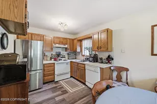 456 Maxatawny Dr, Pocono Lake, PA 18347 - Photo 3
