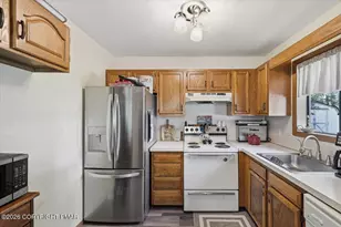 456 Maxatawny Dr, Pocono Lake, PA 18347 - Photo 11