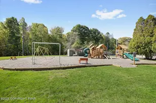 86 Windsor Rd, Hawley, PA 18428 - Photo 29