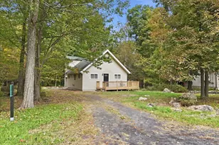 1126 Woodland Dr, East Stroudsburg, PA 18301 - Photo 3