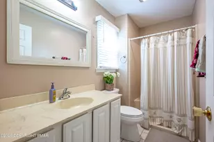 221 Jubilee Dr, Easton, PA 18040 - Photo 49