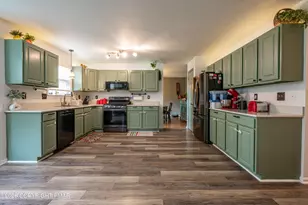 221 Jubilee Dr, Easton, PA 18040 - Photo 11
