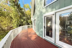 300 Brentwood Dr, Bushkill, PA 18324 - Photo 7