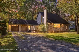 28 Heath Ln, Mount Pocono, PA 18344 - Photo 1