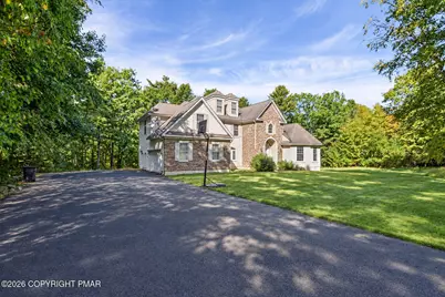  371 Joanne Court, Bartonsville, PA 18321 - Photo 3