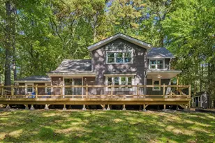 316 Goldfinch Pl, Mount Pocono, PA 18344 - Photo 1