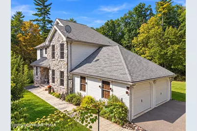  104 Arbor Way, Stroudsburg, PA 18360 - Photo 5