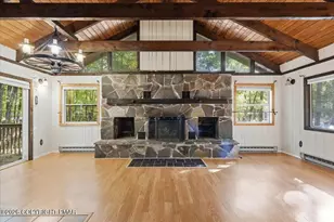 111 Forest View Dr, Hawley, PA 18428 - Photo 3