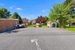251 N 11th St, Lehighton, PA 18235 - Photo 25