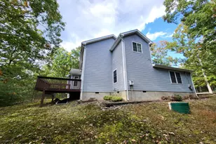 259 Manchester Dr, Bushkill, PA 18324 - Photo 3