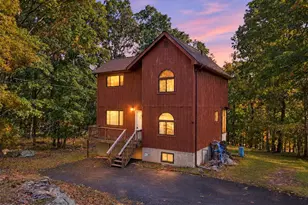 195 Mallard Ln, Bushkill, PA 18324 - Photo 3