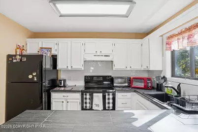  195 Mallard Lane, Bushkill, PA 18324 - Photo 17