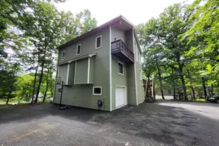 3233 Windermere Dr, Bushkill, PA 18324 - Photo 59