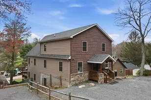 32 S Lake Dr, Lake Harmony, PA 18624 - Photo 5