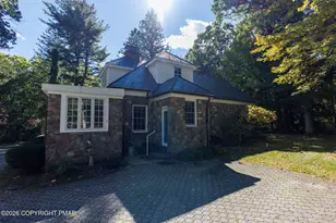 163 Goose Pond Rd, Greentown, PA 18357 - Photo 15