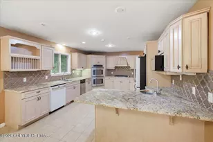 5110 Oak Ln, Canadensis, PA 18325 - Photo 9