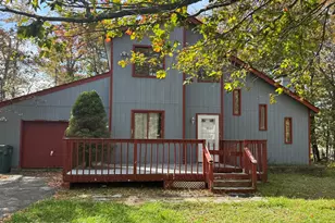 9193 Buttonwood Ct, Tobyhanna, PA 18466 - Photo 1